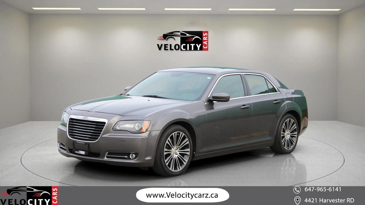 2013 Chrysler 300 S Photo
