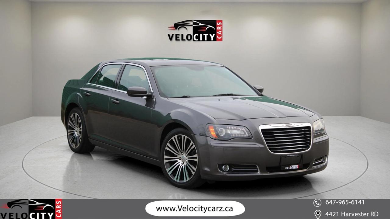2013 Chrysler 300 S Photo0