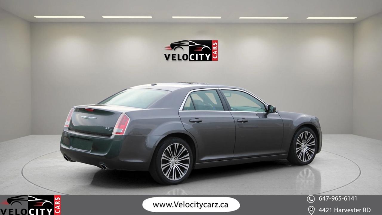 2013 Chrysler 300 S Photo