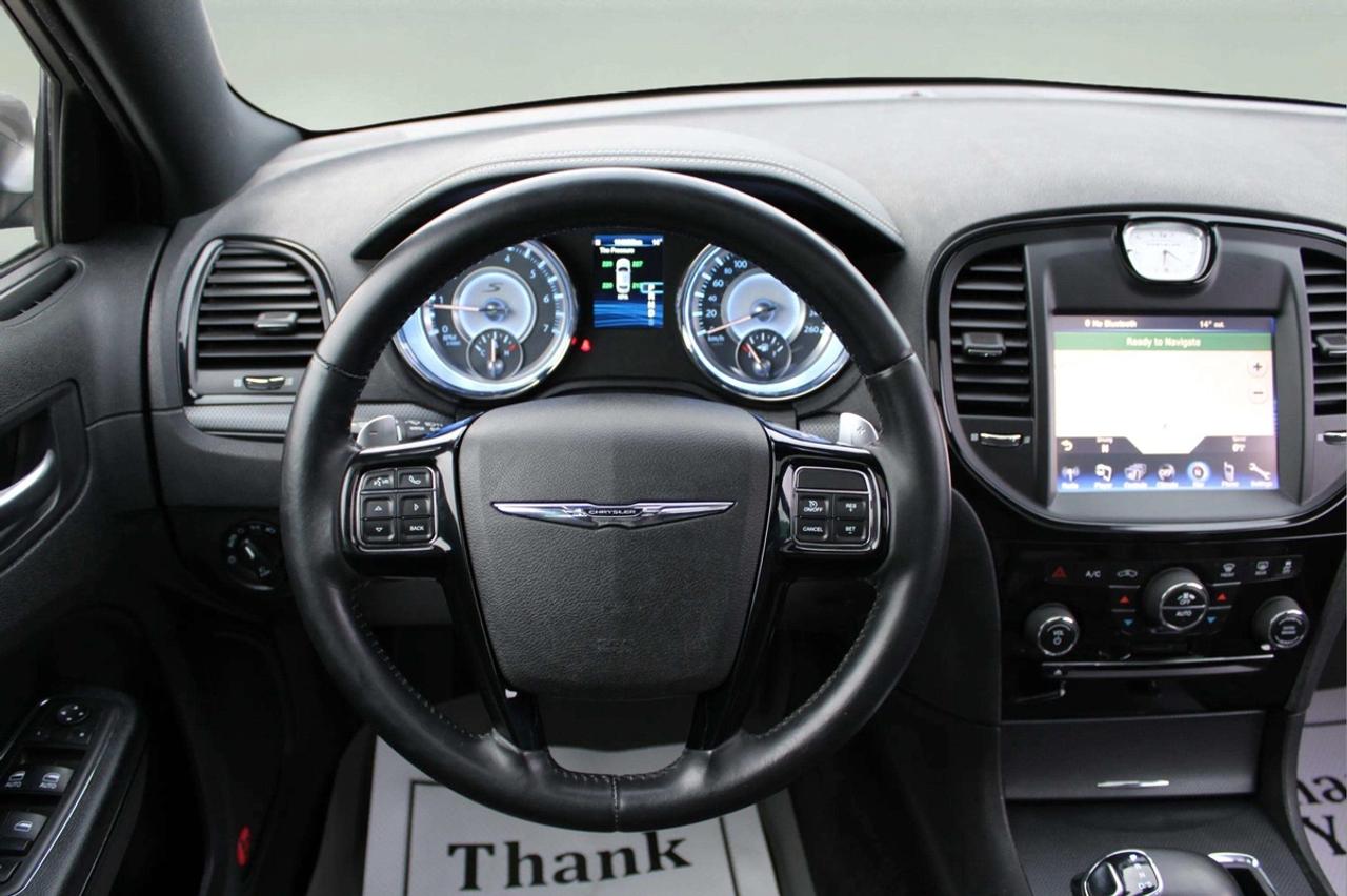 2013 Chrysler 300 S Photo