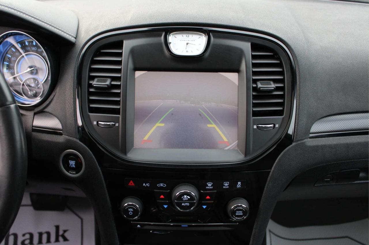 2013 Chrysler 300 S Photo
