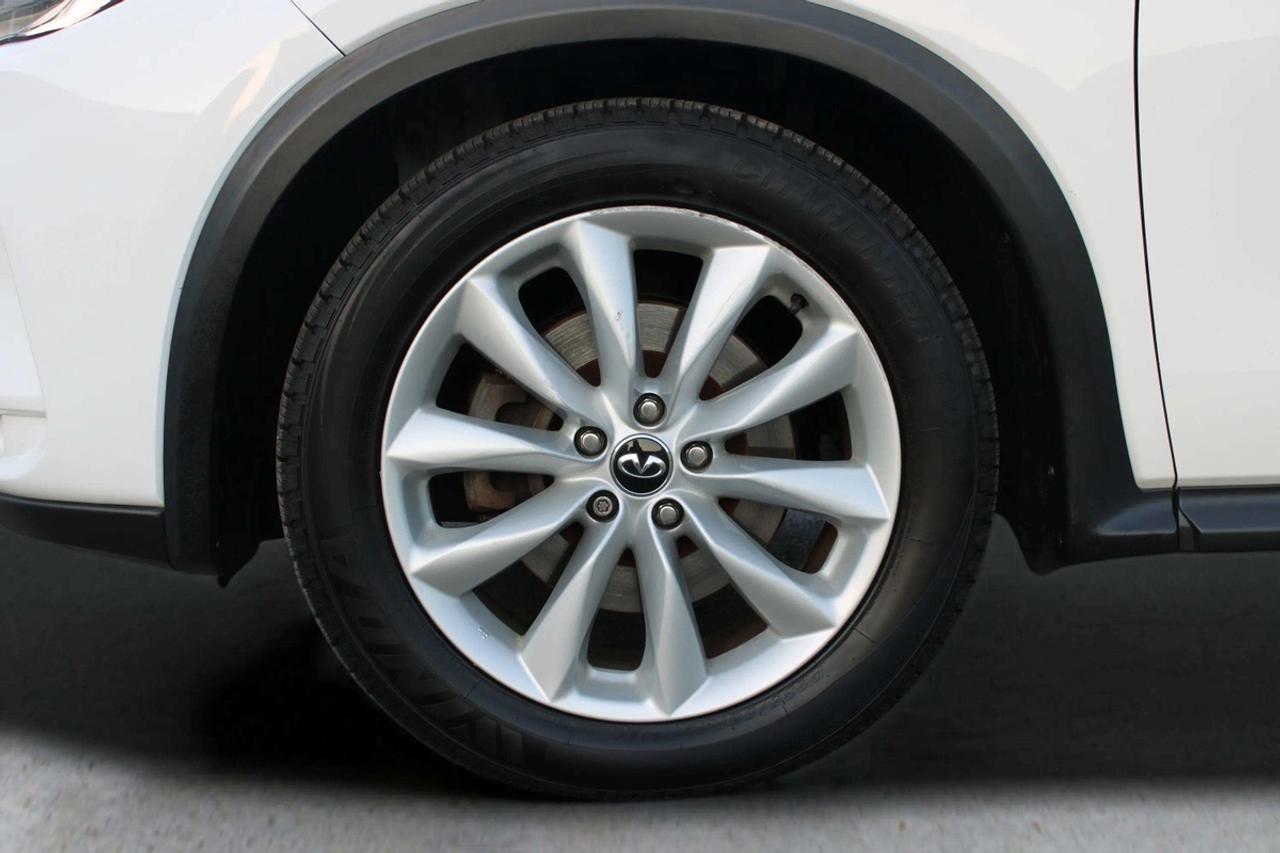 2019 Infiniti QX50 ESSENTIAL Photo
