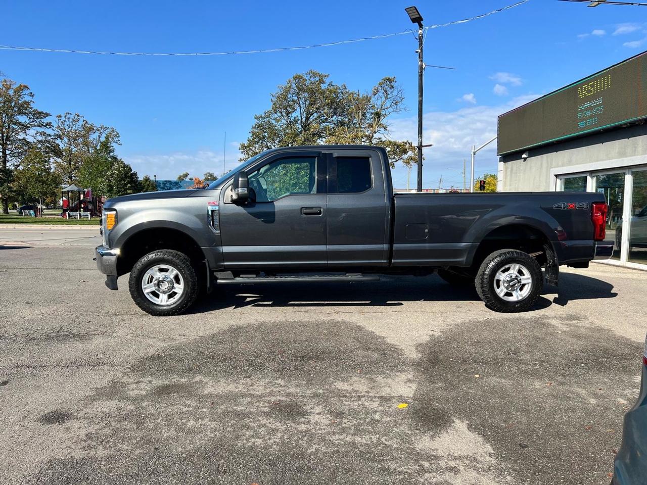 2017 Ford F-250 XL Photo