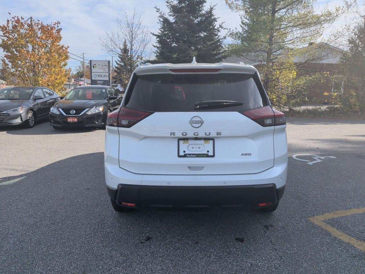 2025 Nissan Rogue AWD-SV-MOONROOF-HEATED SEAT/WHEEL-BEAUTY! Photo3