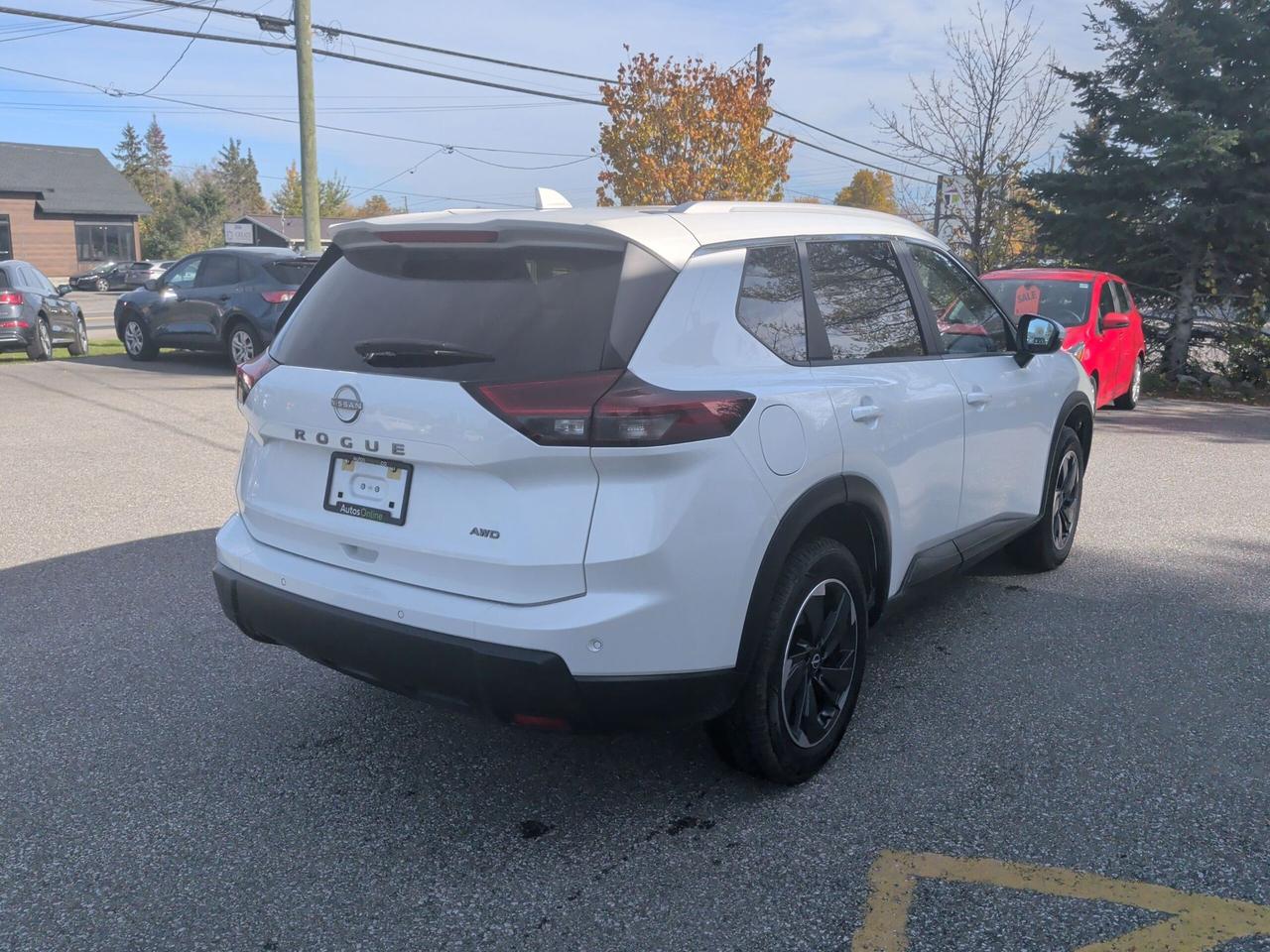 2025 Nissan Rogue AWD-SV-MOONROOF-HEATED SEAT/WHEEL-BEAUTY! Photo4