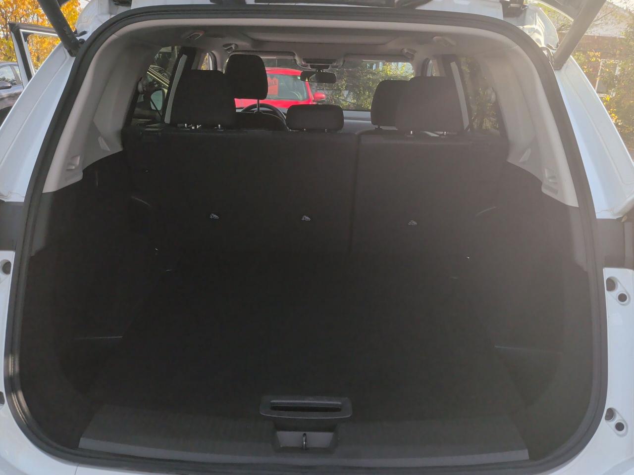 2025 Nissan Rogue AWD-SV-MOONROOF-HEATED SEAT/WHEEL-BEAUTY! Photo