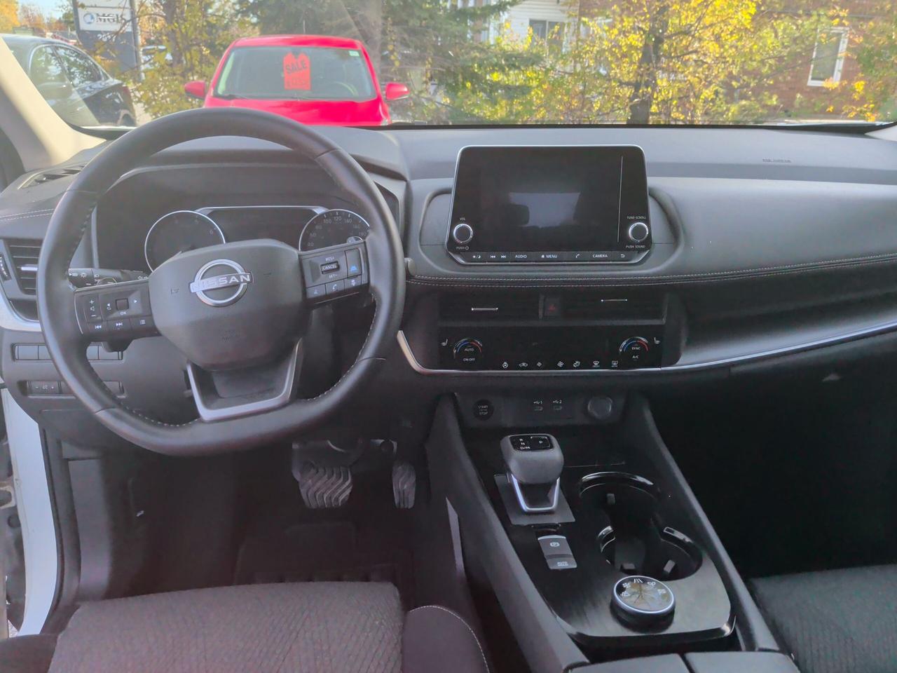 2025 Nissan Rogue AWD-SV-MOONROOF-HEATED SEAT/WHEEL-BEAUTY! Photo