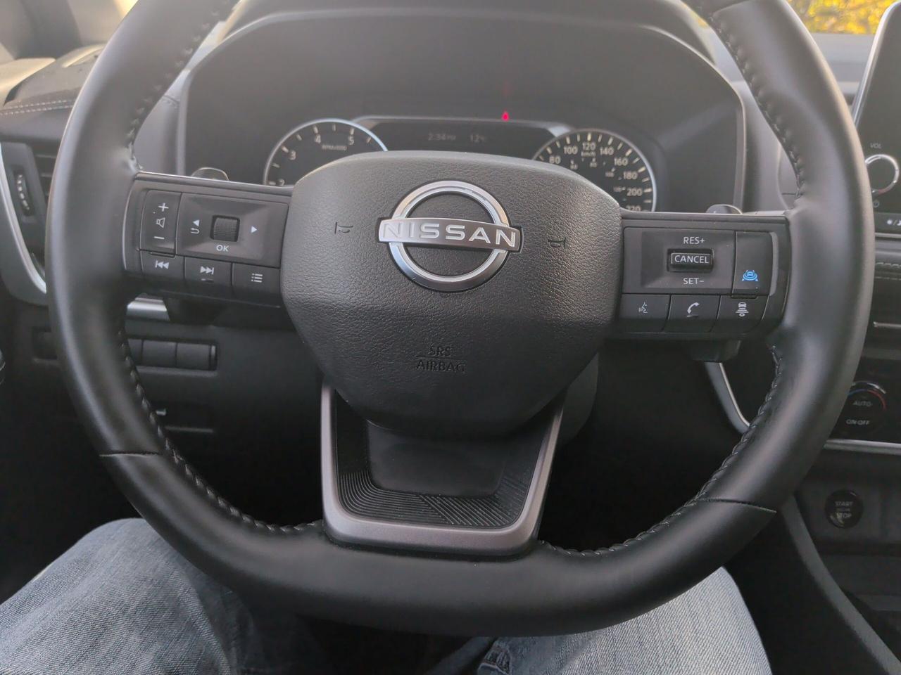 2025 Nissan Rogue AWD-SV-MOONROOF-HEATED SEAT/WHEEL-BEAUTY! Photo