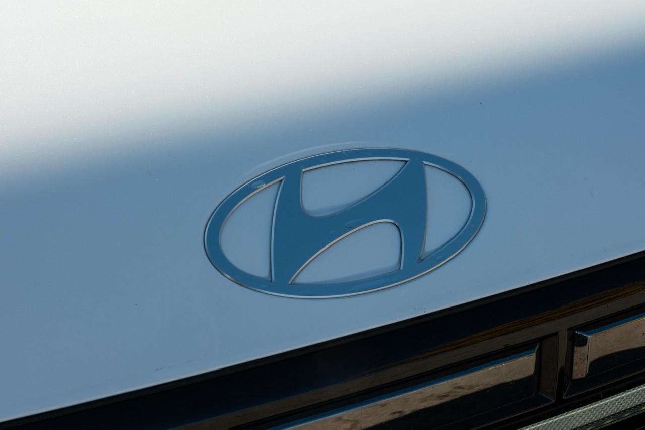 2024 Hyundai Santa Fe Hybrid Preferred AWD w/Trend Pkg Photo