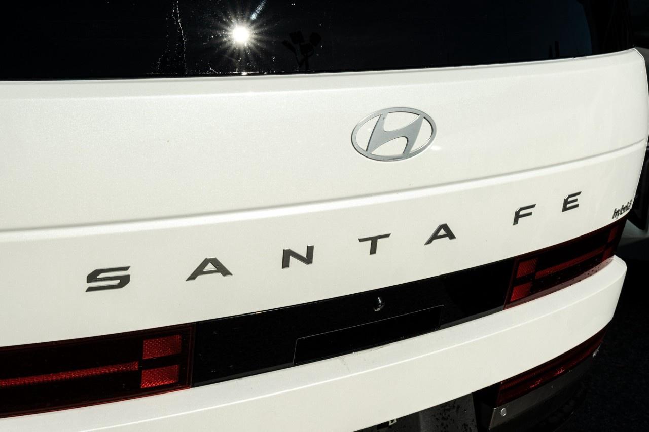 2024 Hyundai Santa Fe Hybrid Preferred AWD w/Trend Pkg Photo
