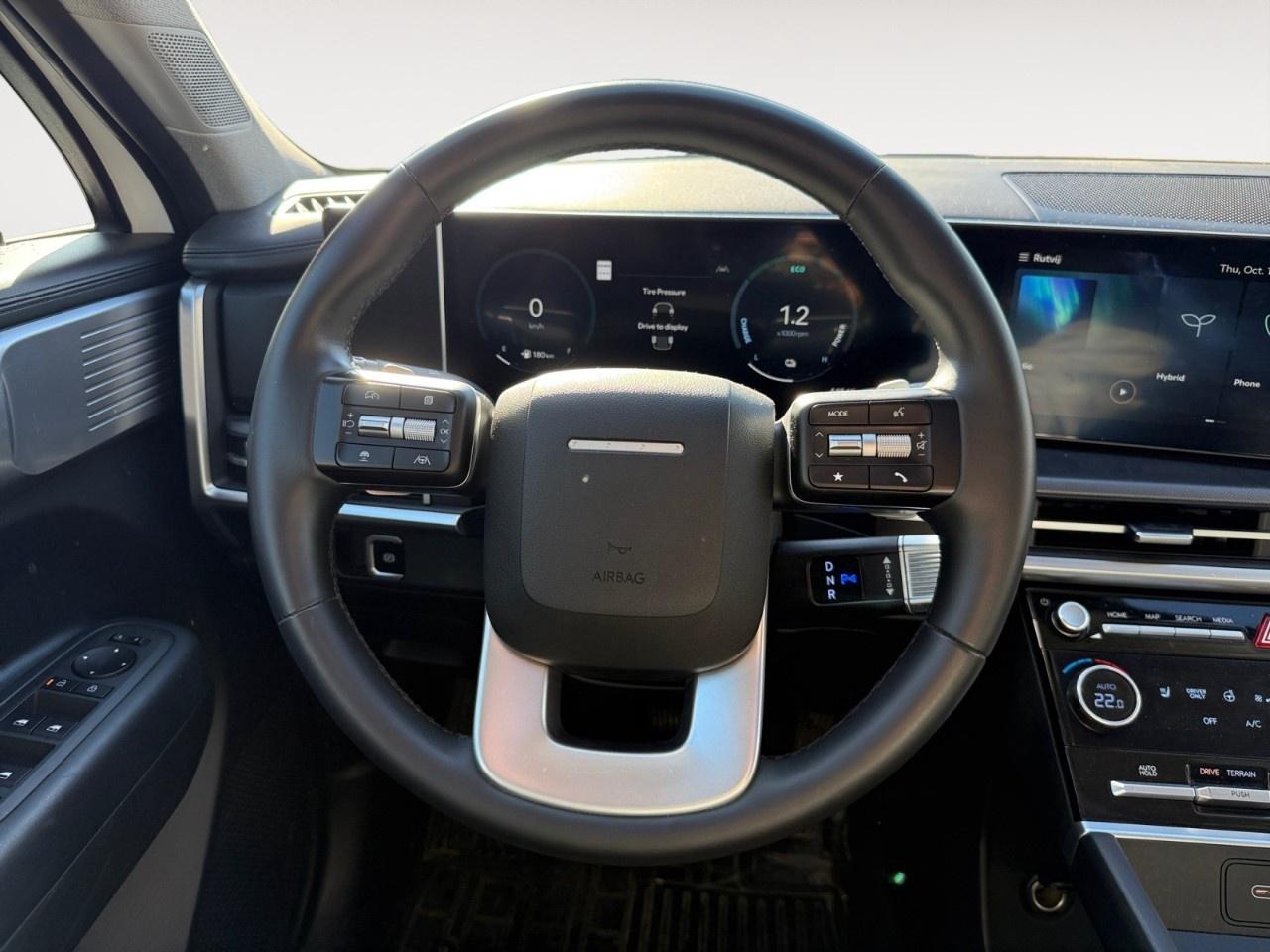 2024 Hyundai Santa Fe Hybrid Preferred AWD w/Trend Pkg Photo