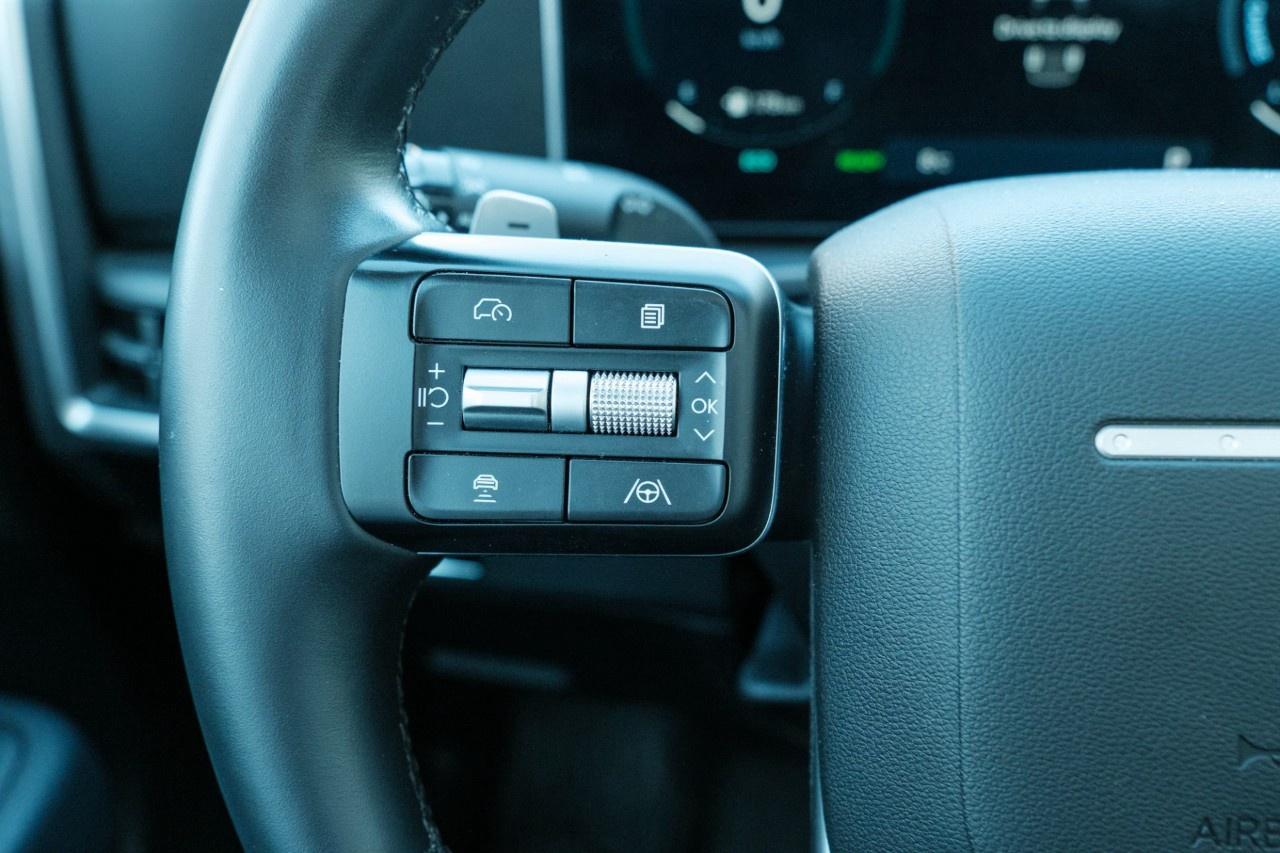 2024 Hyundai Santa Fe Hybrid Preferred AWD w/Trend Pkg Photo