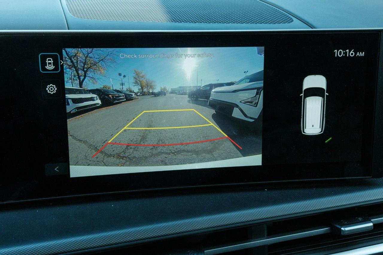 2024 Hyundai Santa Fe Hybrid Preferred AWD w/Trend Pkg Photo
