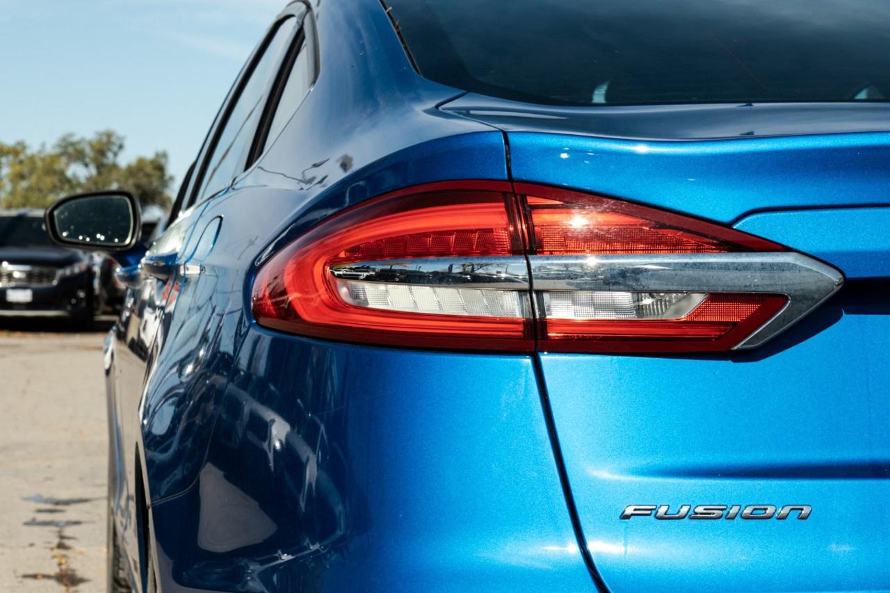 2020 Ford Fusion Hybrid SEL FWD Photo