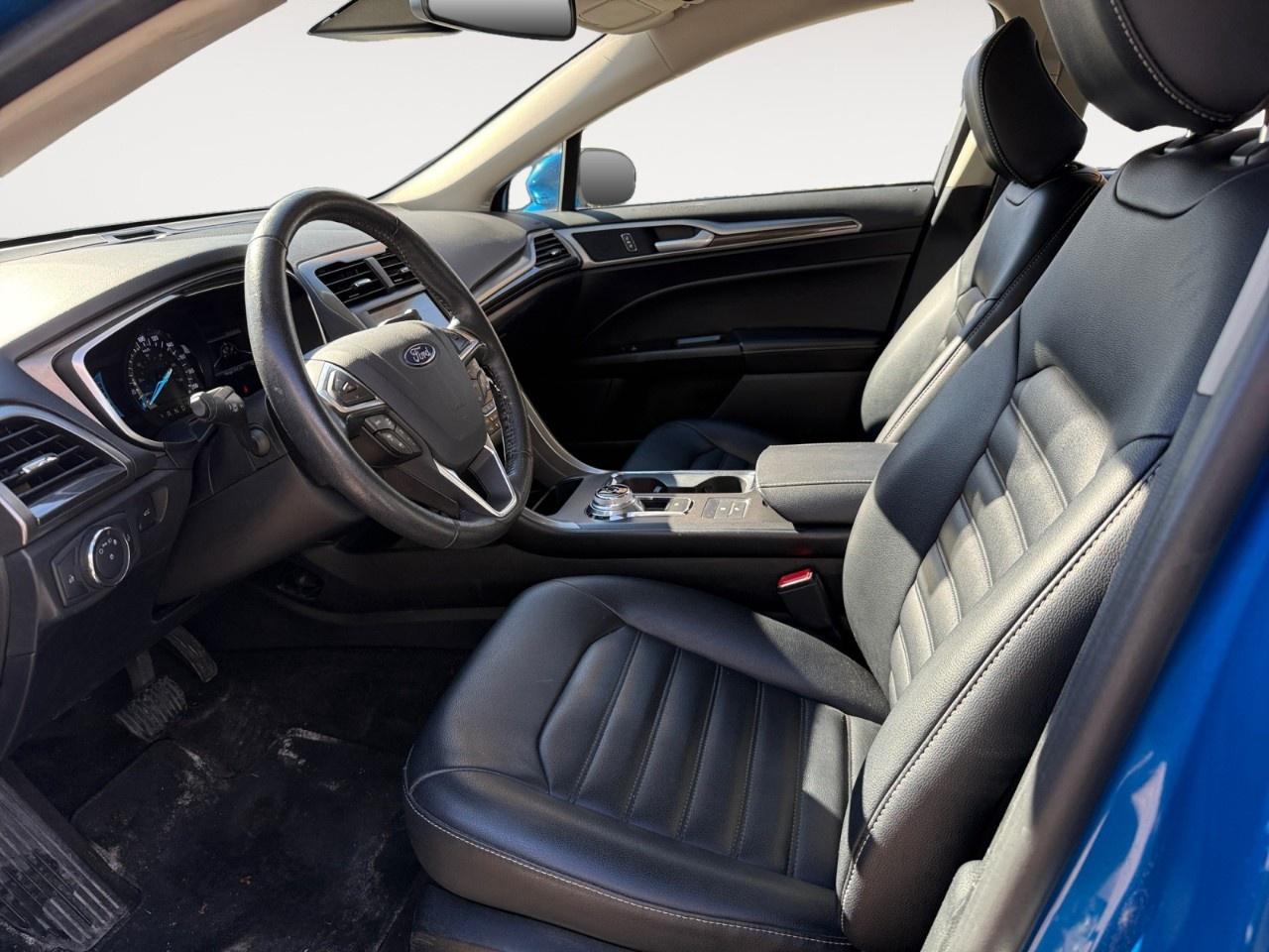 2020 Ford Fusion Hybrid SEL FWD Photo