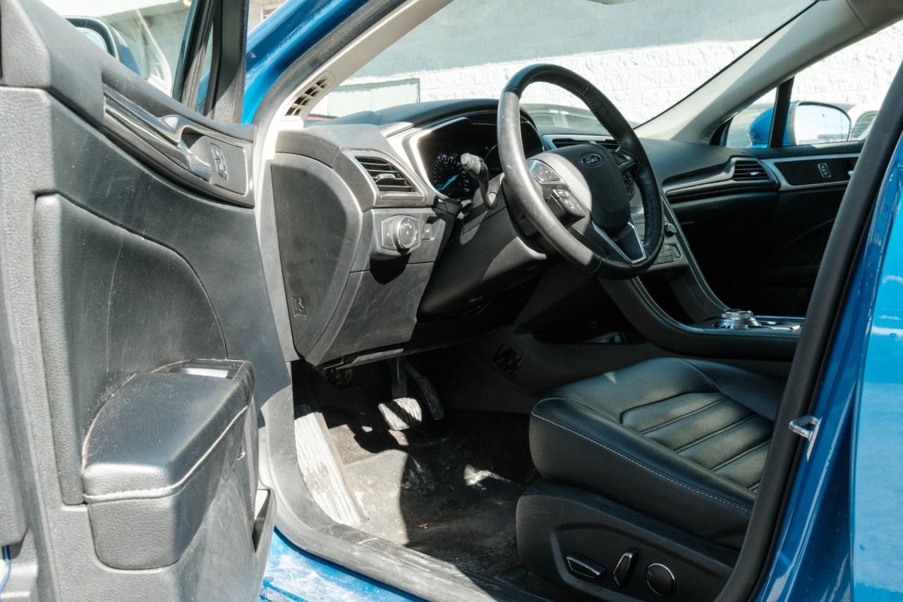 2020 Ford Fusion Hybrid SEL FWD Photo