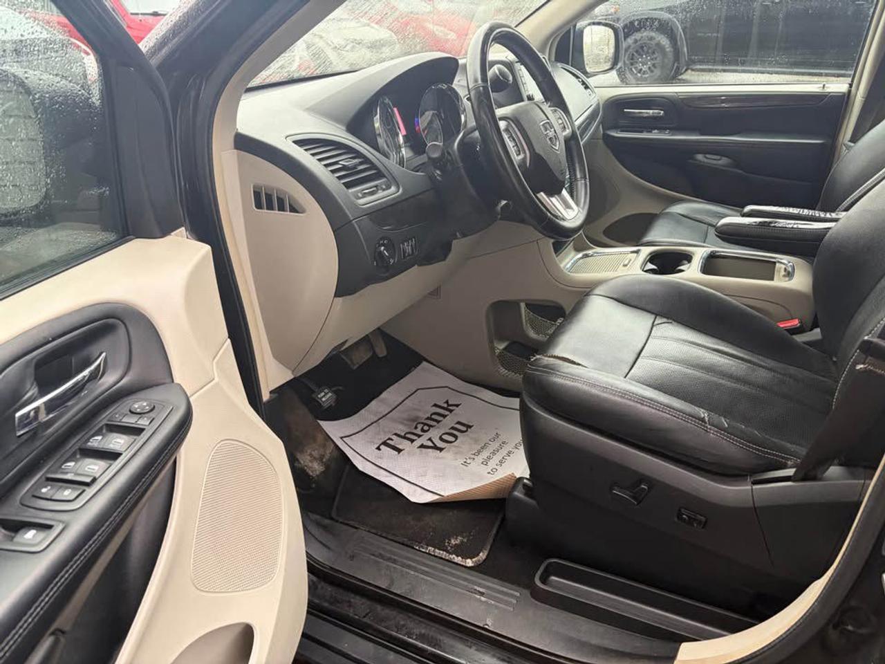 2016 Dodge Grand Caravan Crew Photo