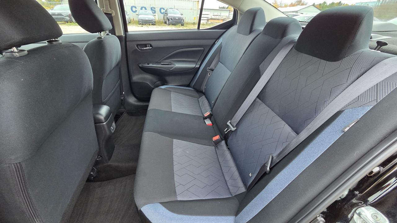 2024 Nissan Versa SV Photo