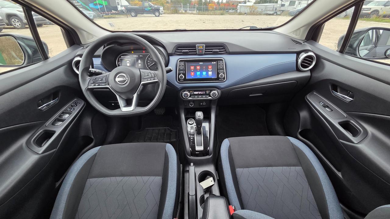 2024 Nissan Versa SV Photo