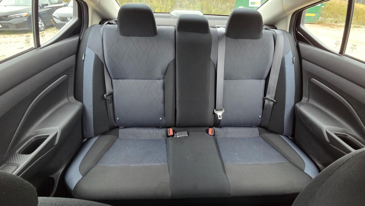 2024 Nissan Versa SV Photo