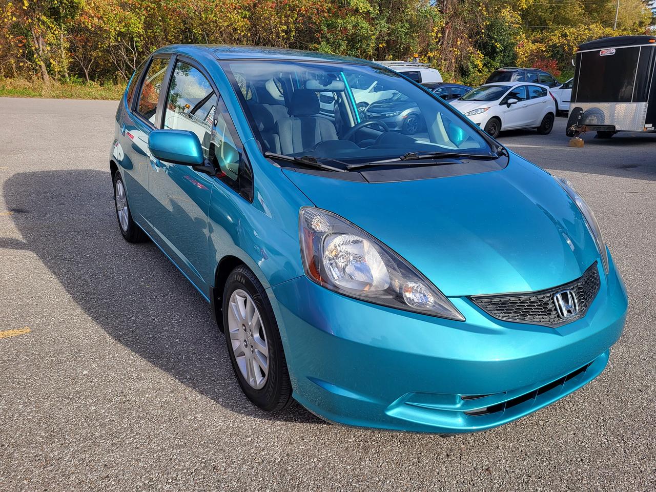 2013 Honda Fit 5dr HB Auto LX Photo3