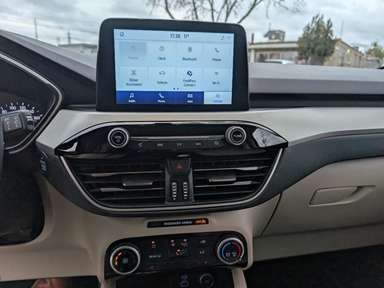 2021 Ford Escape SE AWD Photo