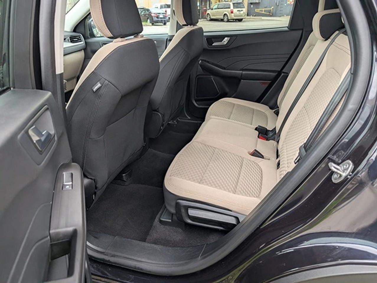 2021 Ford Escape SE AWD Photo