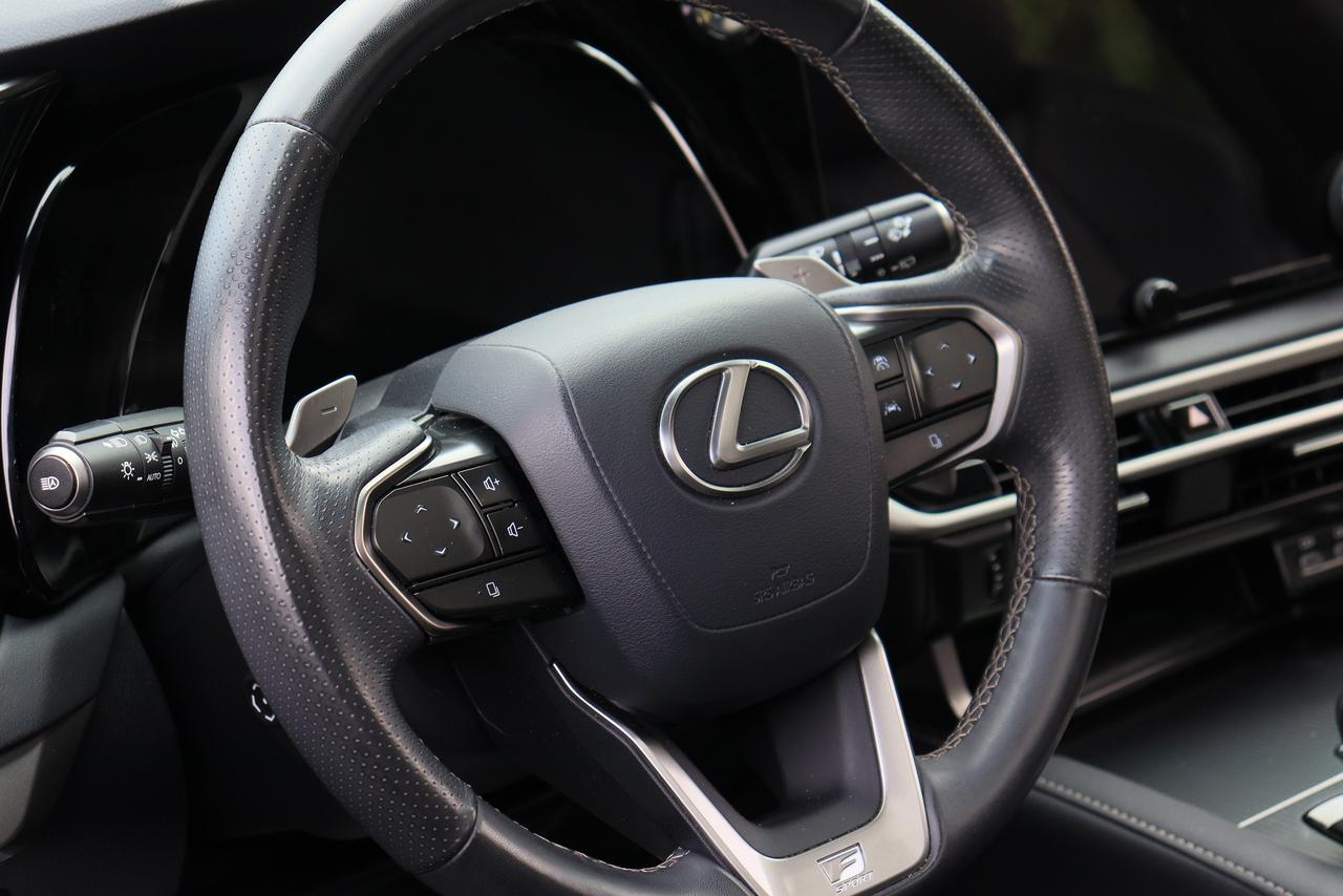 2024 Lexus RX 350 RX 350 | F-Sport 2 | 1 Owner | Clean Carfax Photo16