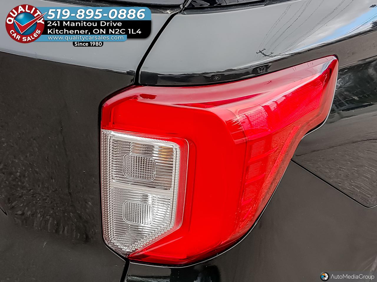 2022 Ford Explorer XLT 4WD Photo