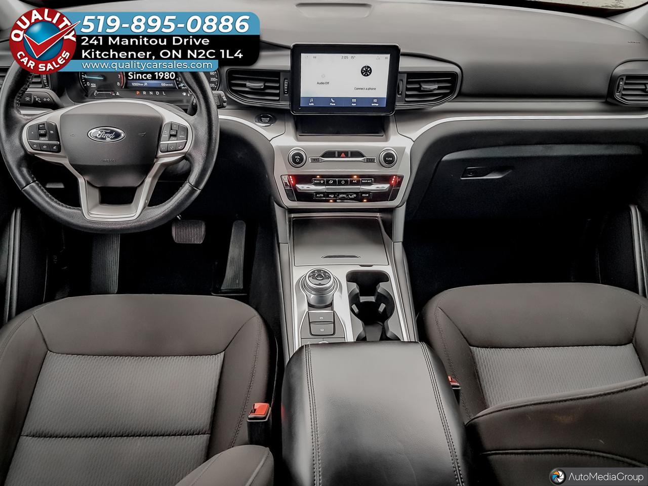 2022 Ford Explorer XLT 4WD Photo