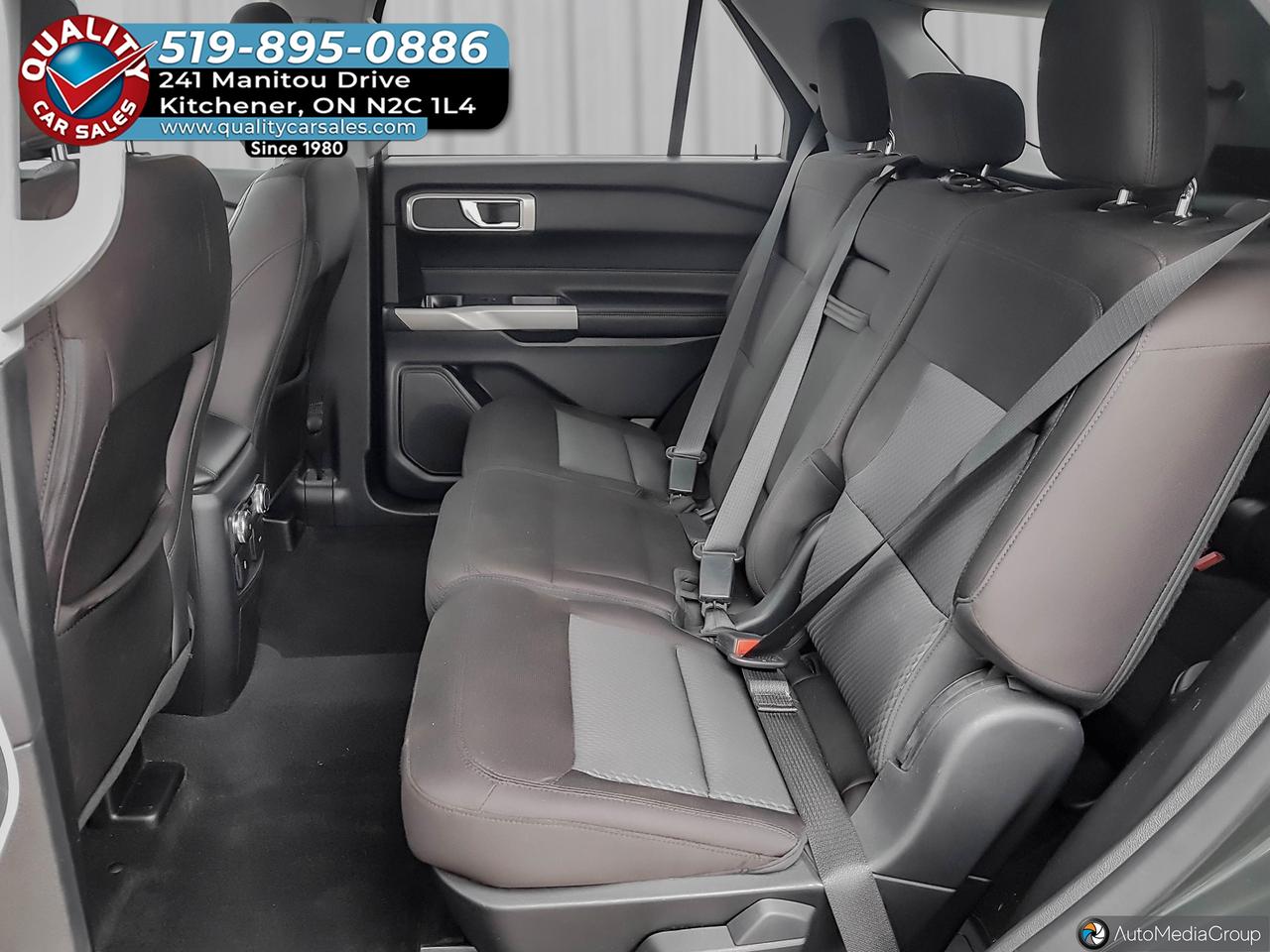 2022 Ford Explorer XLT 4WD Photo