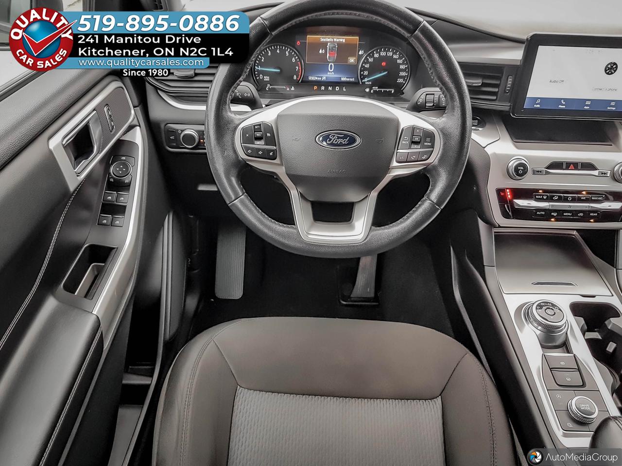 2022 Ford Explorer XLT 4WD Photo