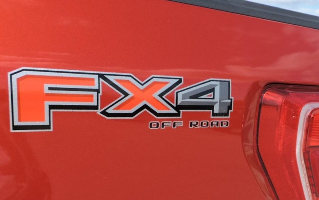 2023 Ford F-150 XLT/FX4 5.0L 4X4 1-Owner Well Optioned 76000KMS Photo