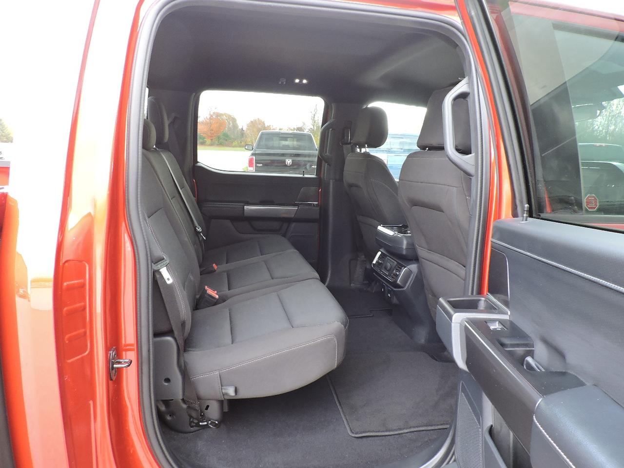 2023 Ford F-150 XLT/FX4 5.0L 4X4 1-Owner Well Optioned 76000KMS Photo