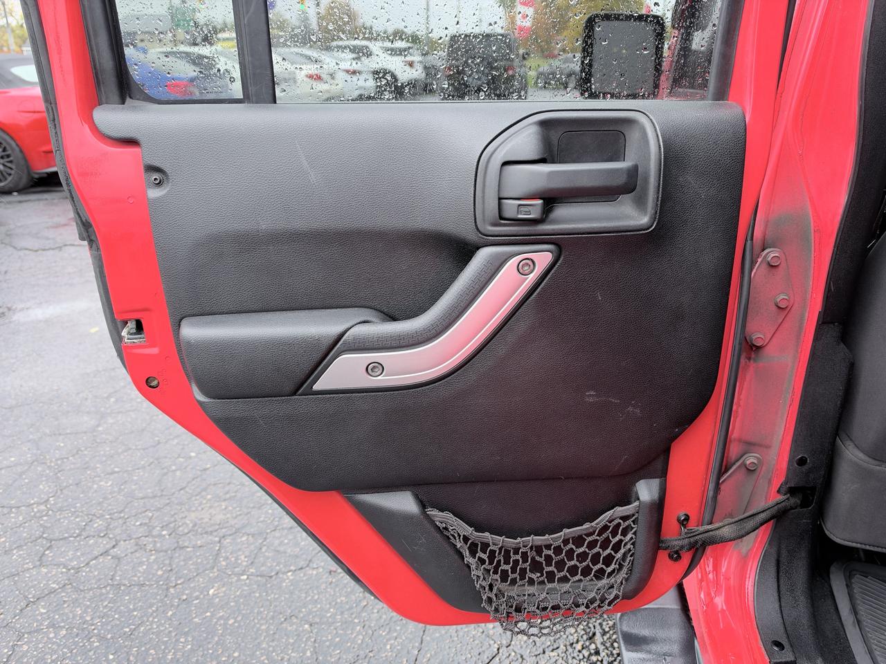 2013 Jeep Wrangler 4WD 4DR SAHARA Photo
