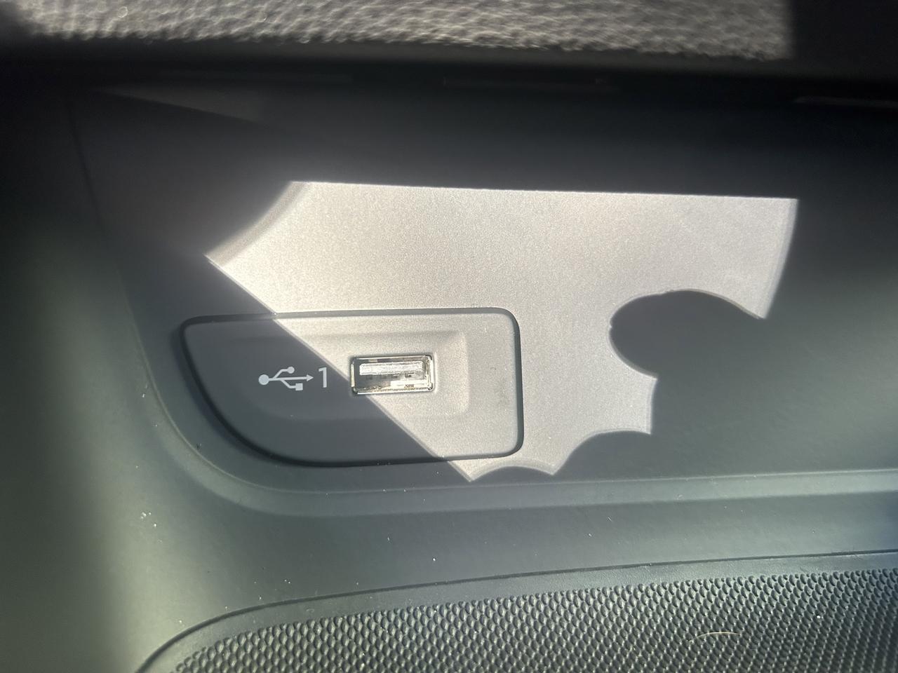 2019 Audi A3 Komfort - LOW KM'S, BACK UP CAM, NAV & MORE Photo