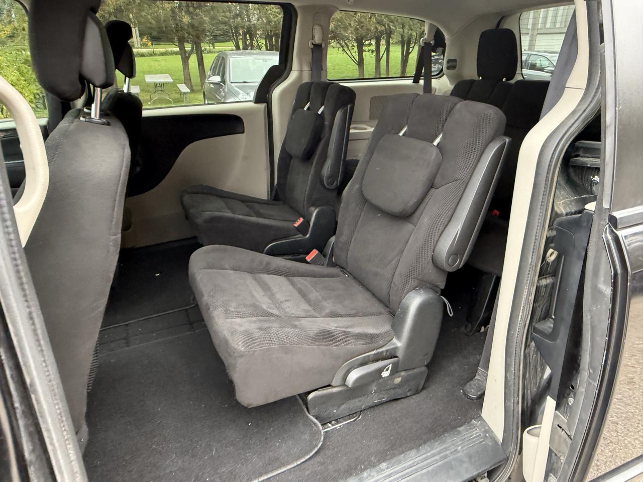 2017 Dodge Grand Caravan SXT Photo