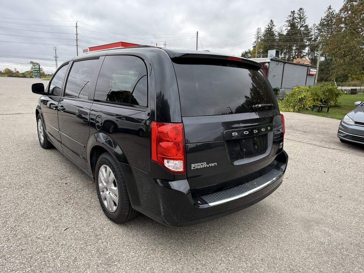 2017 Dodge Grand Caravan SXT Photo