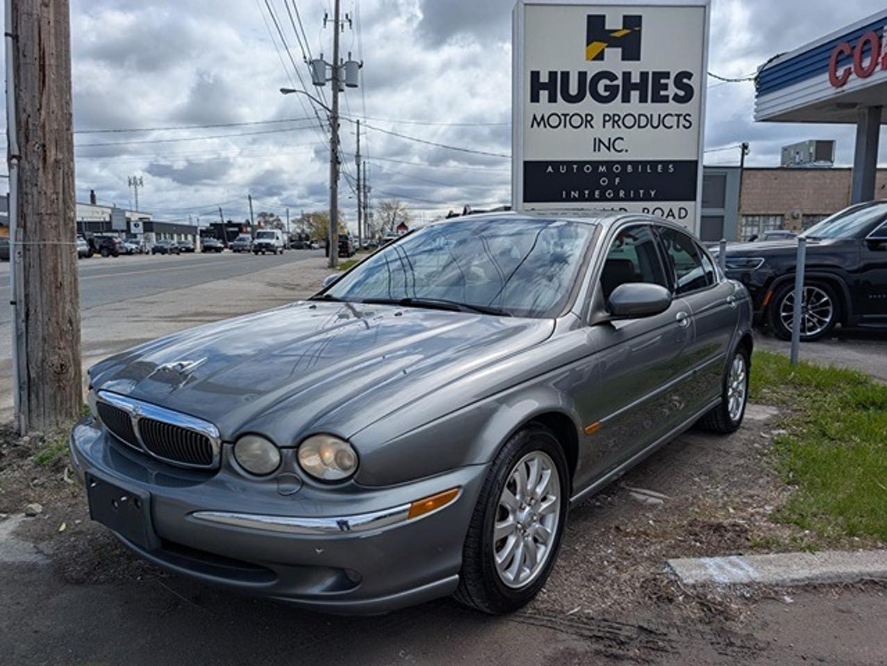 2003 Jaguar X-Type 4dr Sdn 2.5 Photo
