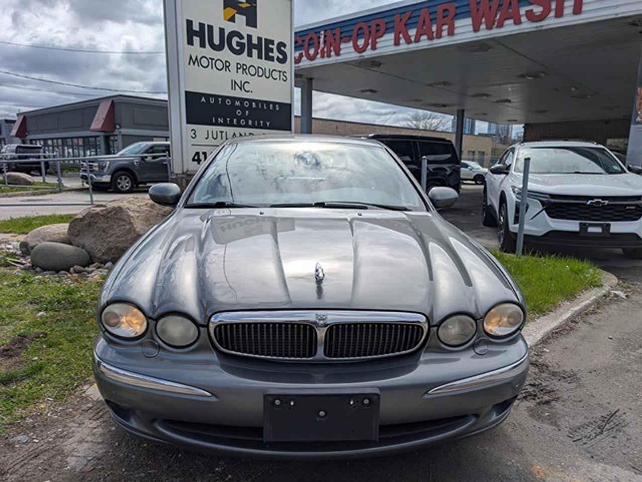 2003 Jaguar X-Type 4dr Sdn 2.5 Photo2