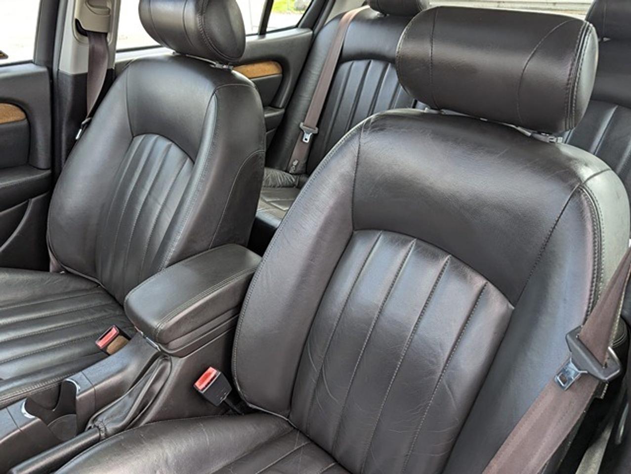 2003 Jaguar X-Type 4dr Sdn 2.5 Photo
