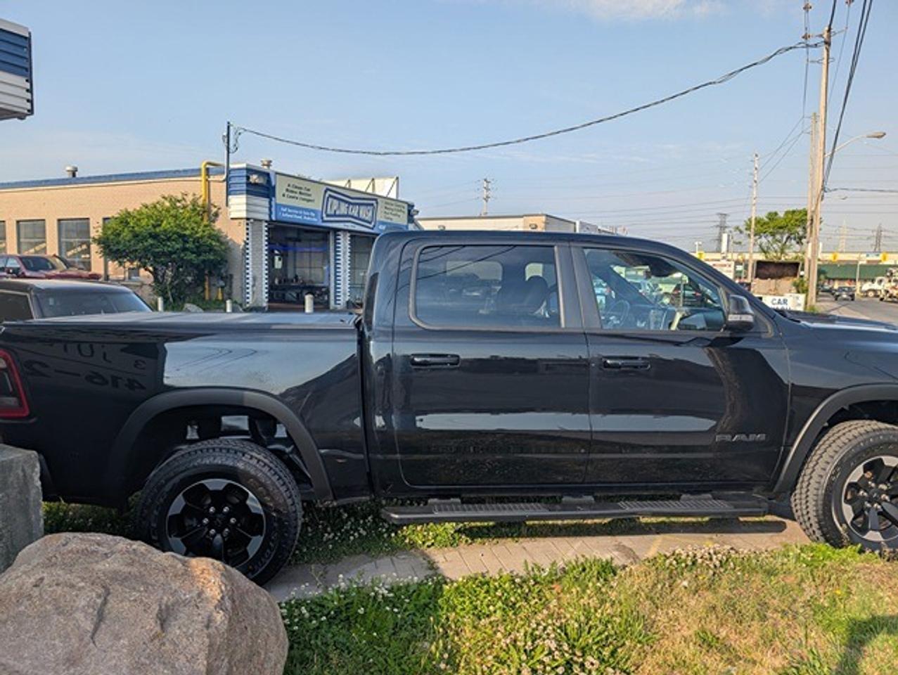 2020 RAM 1500 Rebel 4x4 Crew Cab 5'7" Box Photo4