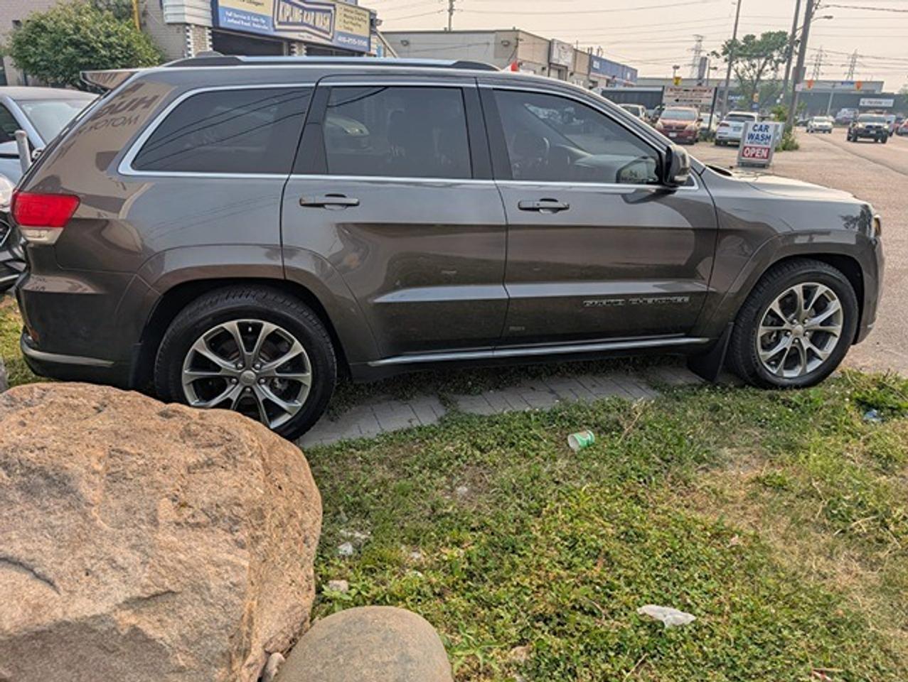 2021 Jeep Grand Cherokee Summit 4x4 Photo