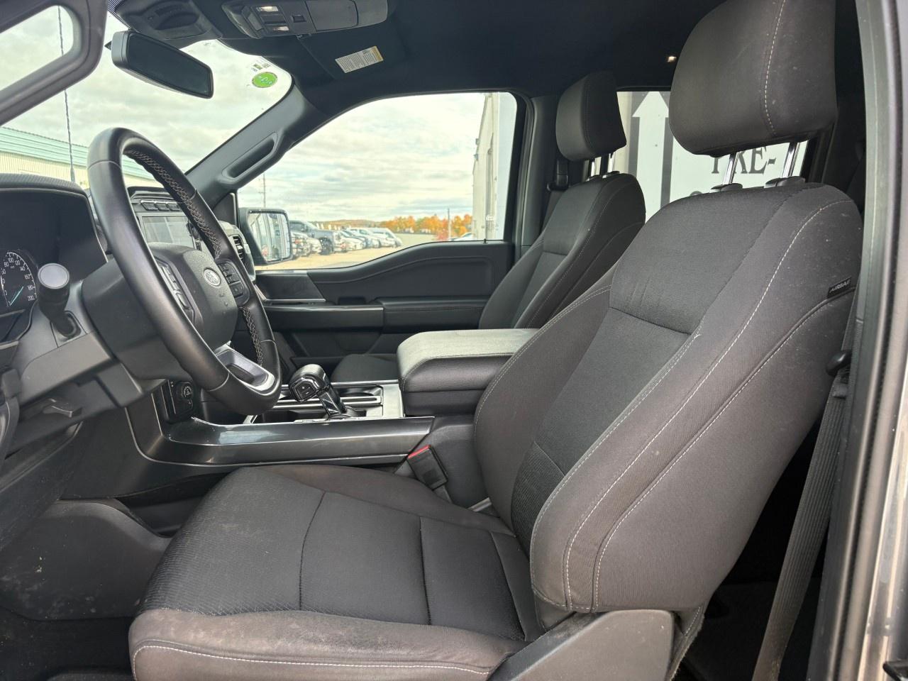 2023 Ford F-150 XLT 4WD SuperCrew 5.5' Box Photo