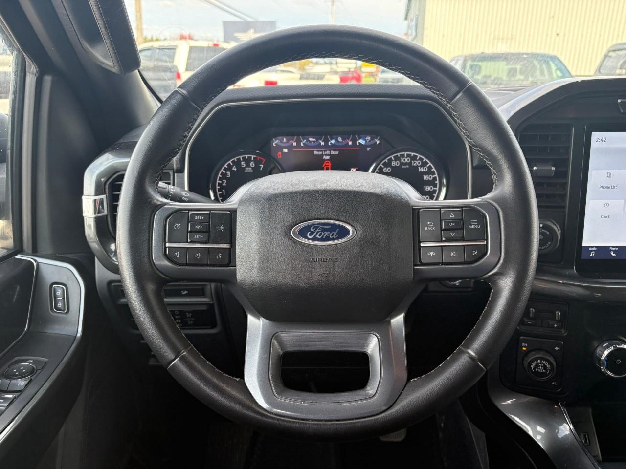 2023 Ford F-150 XLT 4WD SuperCrew 5.5' Box Photo