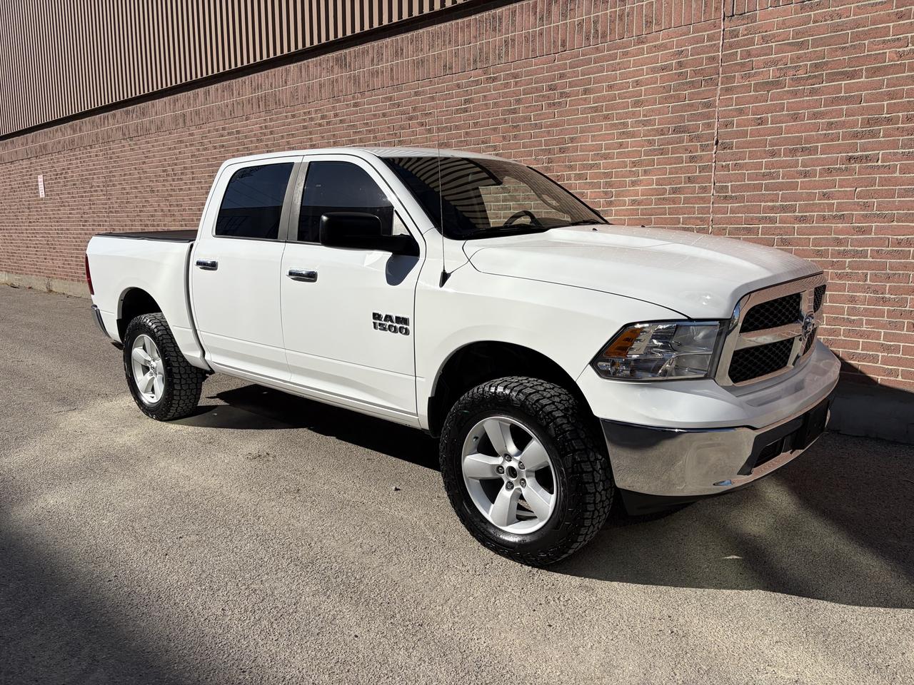 2016 RAM 1500 SLT Photo