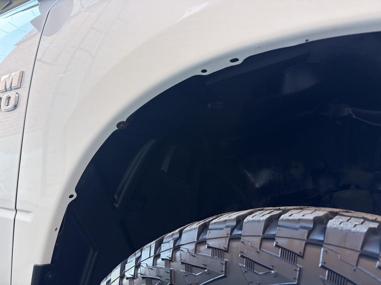 2016 RAM 1500 SLT Photo