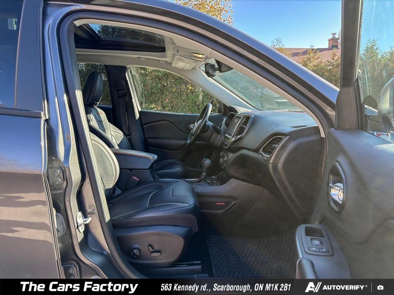 2020 Jeep Cherokee TRAILHAWK ELITE 4WD 1-Owner No Accident! Photo