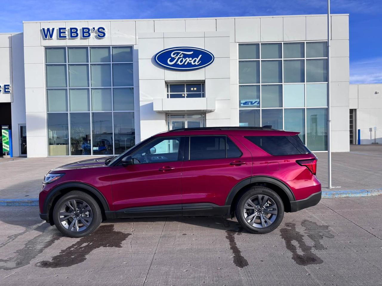 2027 Ford Explorer Active w/200A Pkg 4WD Photo4