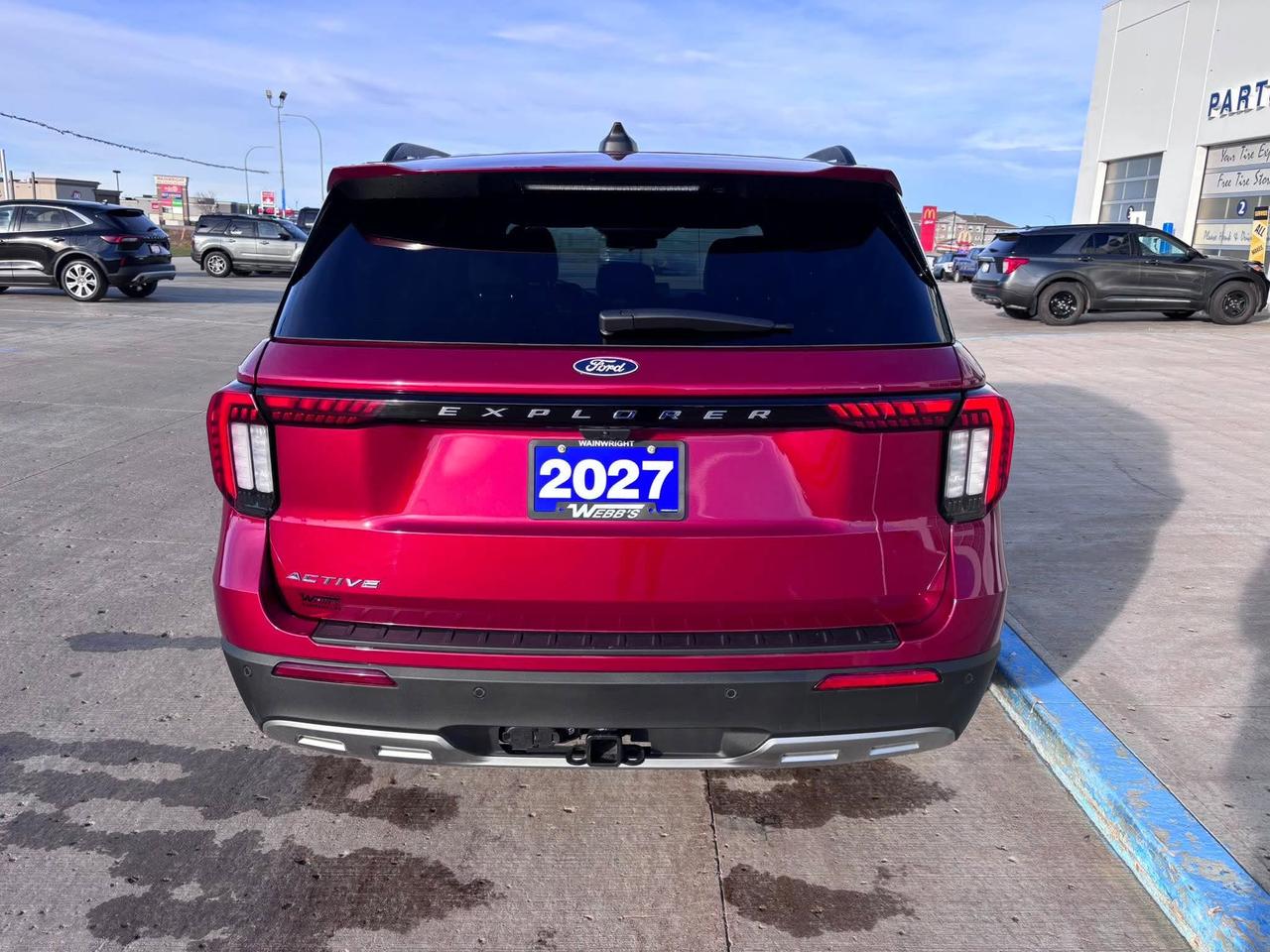 2027 Ford Explorer Active w/200A Pkg 4WD Photo3